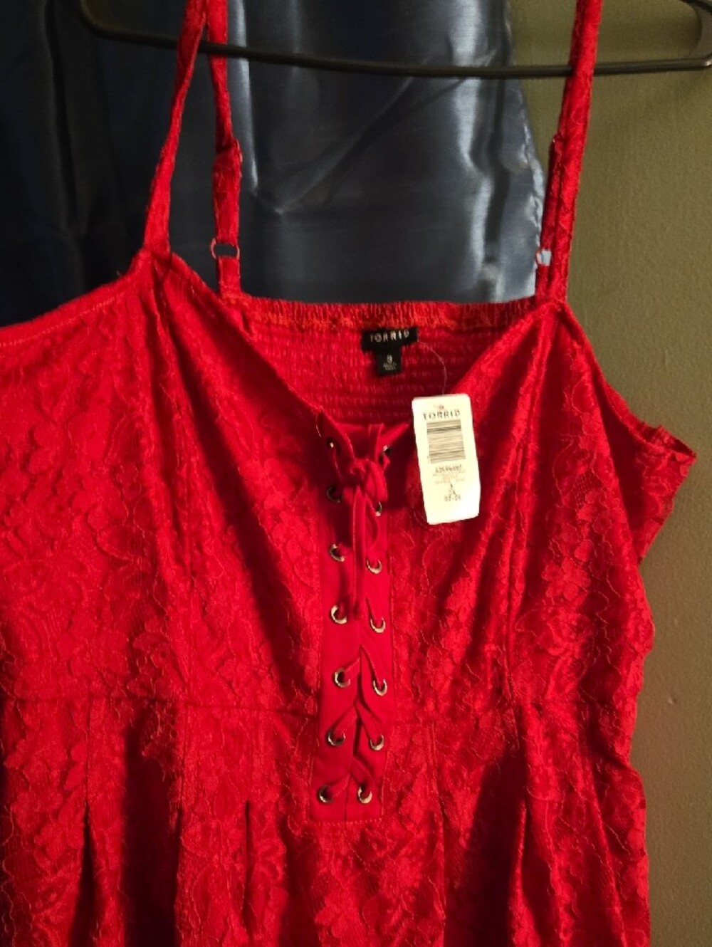 torrid Magenta Lace-Up Floral Lace Camisole Top - Picture 2 of 3